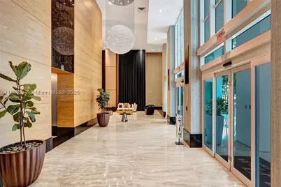 950 Brickell Bay #1704, Miami, FL 33131 - Photo 3