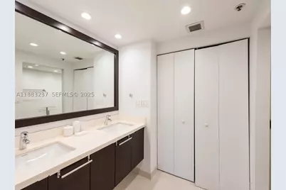 251 Crandon #227, Key Biscayne, FL 33149 - Photo 17