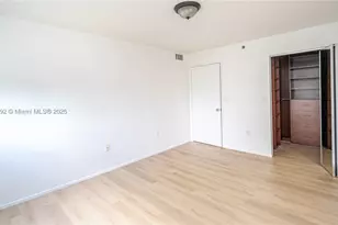 19601 E Country Club, Aventura, FL 33180 - Photo 23