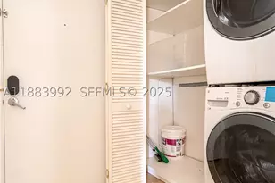 19601 E Country Club, Aventura, FL 33180 - Photo 37