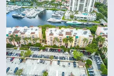 19601 E Country Club #7308, Aventura, FL 33180 - Photo 3
