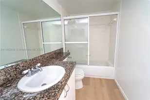 19601 E Country Club, Aventura, FL 33180 - Photo 25
