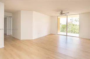 19601 E Country Club, Aventura, FL 33180 - Photo 13