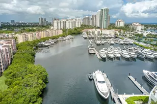 19601 E Country Club, Aventura, FL 33180 - Photo 19