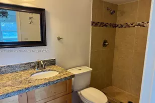 2471 SW 82nd, Davie, FL 33324 - Photo 11