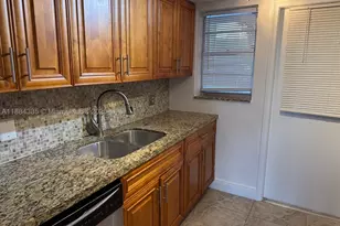 2471 SW 82nd, Davie, FL 33324 - Photo 5