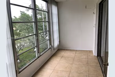 8121 SW 24th #304, Davie, FL 33324 - Photo 19