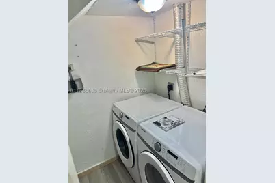 1300 W 53rd #18, Hialeah, FL 33012 - Photo 15