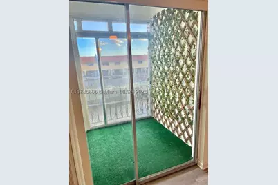 1300 W 53rd #18, Hialeah, FL 33012 - Photo 5