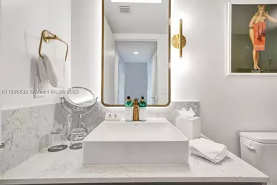 159 NE 6th #3302, Miami, FL 33132 - Photo 29