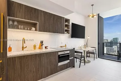159 NE 6th #5106, Miami, FL 33132 - Photo 3
