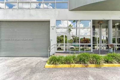 2201 NW 102nd #4A, Doral, FL 33172 - Photo 3
