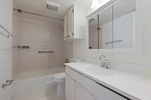 10816 N Kendall, Miami, FL 33176 - Photo 7