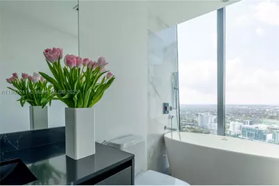 1451 Brickell #3903, Miami, FL 33131 - Photo 25