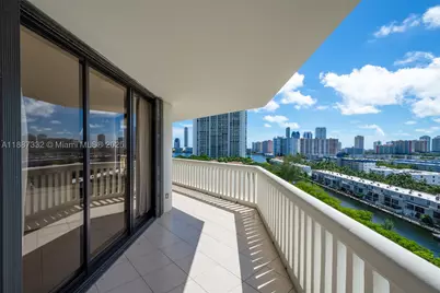 2000 Island #1002, Aventura, FL 33160 - Photo 19