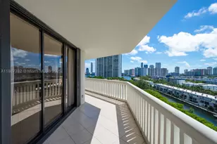 2000 Island, Aventura, FL 33160 - Photo 19