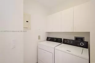 2000 Island, Aventura, FL 33160 - Photo 17