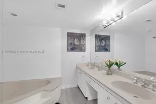 1000 Quayside, Miami, FL 33138 - Photo 15