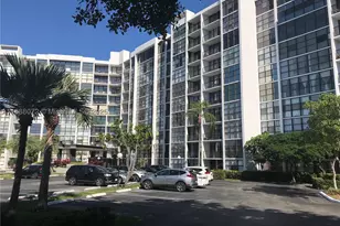 1000 Parkview, Hallandale Beach, FL 33009 - Photo 15