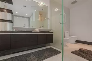 200 Biscayne Blvd, Miami, FL 33131 - Photo 13