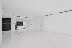 300 Biscayne Blvd, Miami, FL 33131 - Photo 13