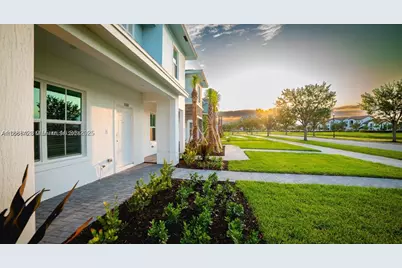 10241 SW Newberry #C2, Port Saint Lucie, FL 34987 - Photo 9