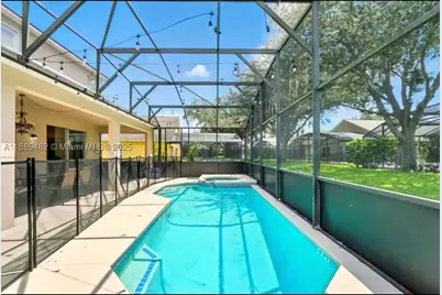 8520 Sunrise Key, Kissimmee, FL 34747 - Photo 5