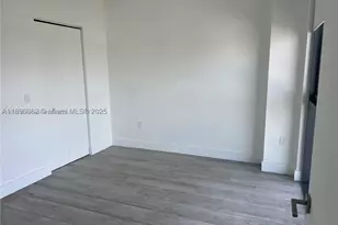 121 NE 34th, Miami, FL 33137 - Photo 15