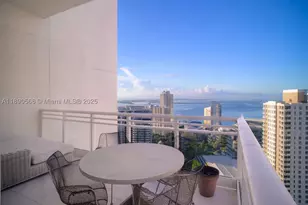 900 Brickell Key, Miami, FL 33131 - Photo 9