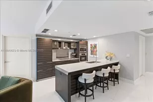 200 Biscayne Blvd, Miami, FL 33131 - Photo 9