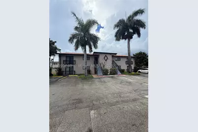 100 SE 5th #1, Hallandale Beach, FL 33009 - Photo 3