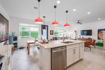 4735 Eucalyptus, Hollywood, FL 33021 - Photo 13
