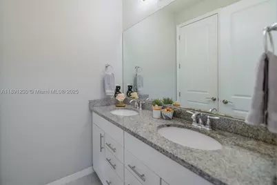 4735 Eucalyptus, Hollywood, FL 33021 - Photo 33