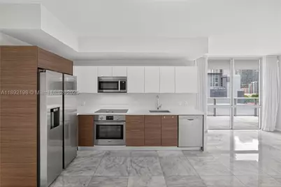 1010 SW 2nd #603, Miami, FL 33130 - Photo 3