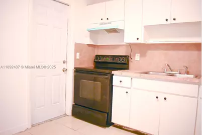 2265 NW 98th #2265, Miami, FL 33147 - Photo 13