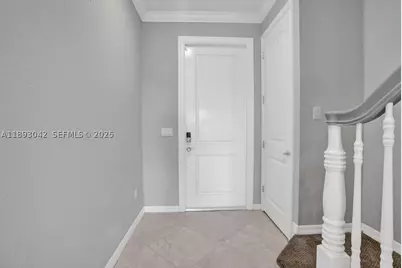 1422 Silk Oak, Hollywood, FL 33021 - Photo 5