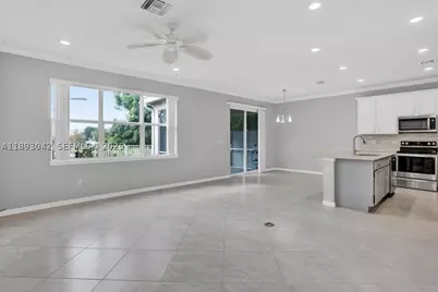 1422 Silk Oak, Hollywood, FL 33021 - Photo 9