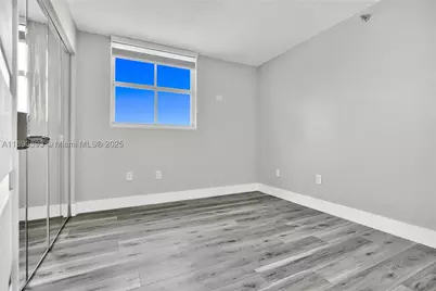 5880 Collins #403, Miami Beach, FL 33140 - Photo 17