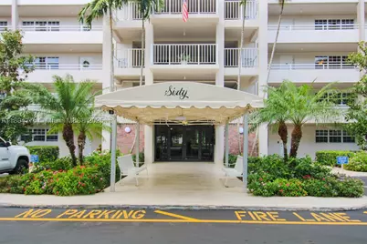605 Oaks #305, Pompano Beach, FL 33069 - Photo 23