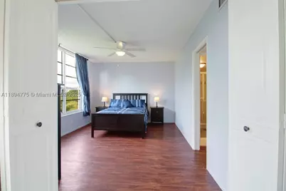 605 Oaks #305, Pompano Beach, FL 33069 - Photo 17