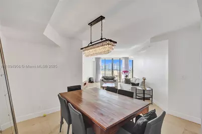 1000 E Island #1403, Aventura, FL 33160 - Photo 9