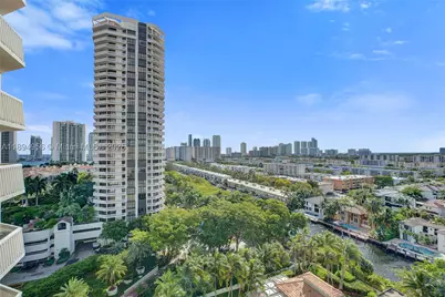 1000 E Island #1403, Aventura, FL 33160 - Photo 65