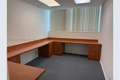 299 Alhambra #317, Coral Gables, FL 33134 - Photo 3