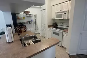 17125 N Bay, Sunny Isles Beach, FL 33160 - Photo 3