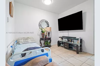 2104 NE 3rd, Homestead, FL 33033 - Photo 11