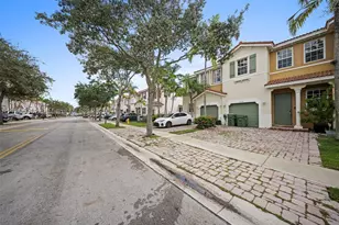 2104 NE 3rd, Homestead, FL 33033 - Photo 3