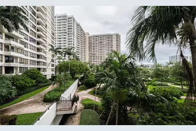 600 Three Islands #214, Hallandale Beach, FL 33009 - Photo 25
