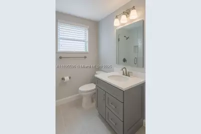 2625 Collins #1507, Miami Beach, FL 33140 - Photo 17