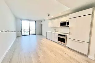 45 SW 9th, Miami, FL 33130 - Photo 5