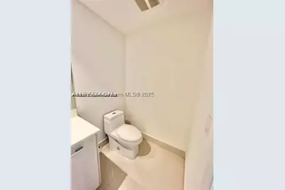 45 SW 9th #3009, Miami, FL 33130 - Photo 17